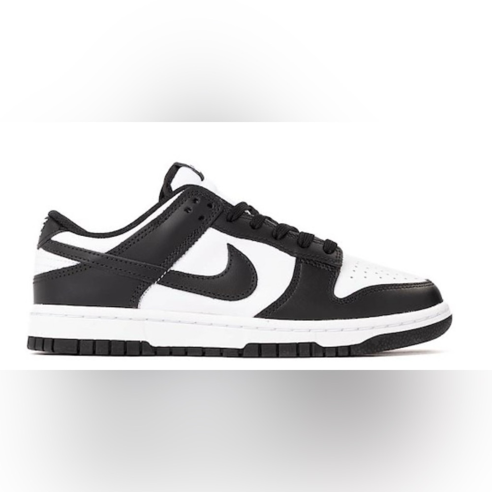 Women’s Nike Dunk low athletic shoe- white/ white/ black size 8 1/2